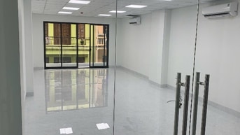 Cho thuê văn phòng mới xây mặt ngõ rộng