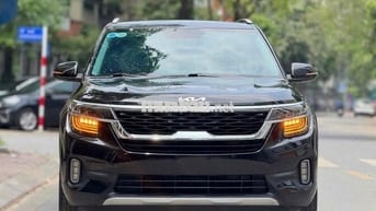 Kia Seltos 1.4Premium 2023 màu đen siêu đẹp