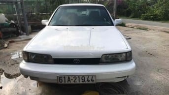 Toyota Camry 1987 - 100000 km
