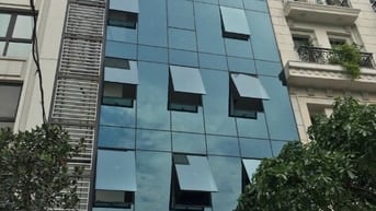 Cho thuê tòa nhà mặt phố Linh Lang: 110m2, 1 hầm, 9 tầng