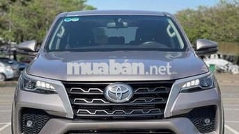 Toyota Fortuner 2021 2.4G 4x2 MT - 86000 km
