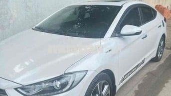 Hyundai Elantra 2017 2.0 AT - 74000 km
