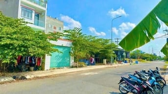 Bán nền đất 105m2 thổ cư tại KDC Tên Lửa 2 giá chưa tới 2 tỷ