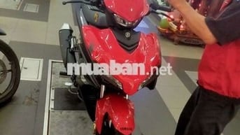 Theo Barca đi bộ lun...