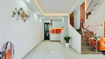 Nhà hoàn công đường Trương Văn Hoàng, Tân Bình. Giao Lý Thường Kiệt