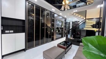 Bán nhà dân xây mới có thang máy. giá 7,5 tỷ