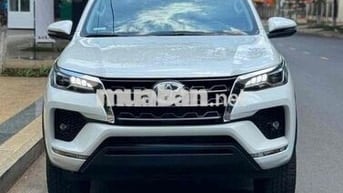 Toyota Fortuner 2022 2.4 4x2 AT - Máy Dầu Rất Mới