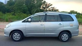 Toyota Innova 2011 G - 146000 km