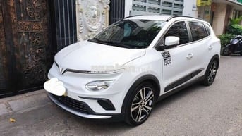 VinFast VFe34 2022 - 16800 km