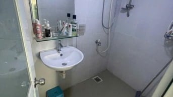 CHDV, Lê Hồng Phong, P12, Q10. 5tr5/tháng.22m2, có cửa sổ.