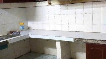 Cho thuê rất gấp NC nhà Mặt Tiền Nguyễn Lâm,P7,Phú Nhuận