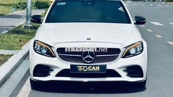 Mercedes-Benz C300 trắng/nâu sx2020