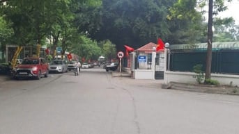 Cho thuê căn hộ chung cư phường dịch Vọng, quận Cầu GIấy Hà Nội