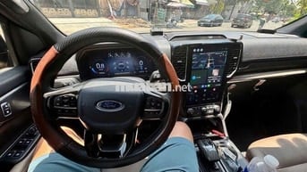 Ford Everest 2023 Titanium Plus 2.0L 4x4 AT