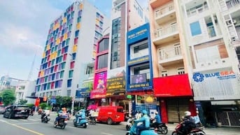 Bán nhà MT Phường Nguyễn Cư Trinh Q1 dt: 30m 2 lầu giá 3 tỷ 9.