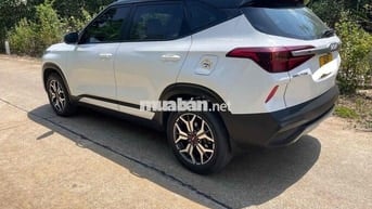 Kia Seltos 2022 1.6 AT Luxury  - 116000 km
