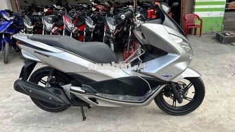 Honda PCX 125 bạc 2018 ( hỗ trợ góp )