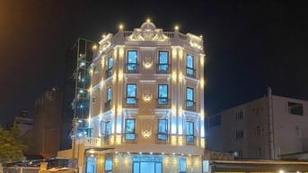 13CHDV! 89tr/th! Bán Mặt tiền KD 5 tầng Phạm Văn Đồng, P4. Sát sân bay