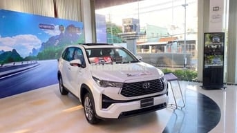 Toyota Innova Cross 2025 giao ngay