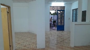 BÁN RẺ NHÀ 50 M2 SỔ HỒNG, CẠNH VINHOME TP.THỦ ĐỨC, GIÁ 1,8 TỶ
