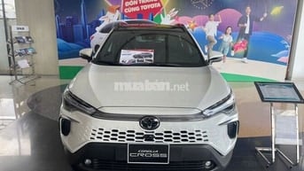 Cross 2025 KHUYẾN MÃI TRƯỚC BẠ, PHỤ KIỆN BẢO HIỂM
