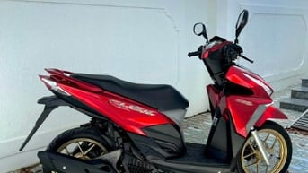 Xe click thái 2017 màu đỏ còn mới, giá cả thanh lý