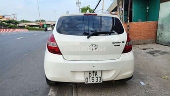Hyundai i20 2010 1.4 AT - 105000 km
