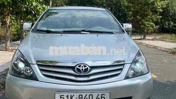 Toyota Innova 2010 G - 180 km