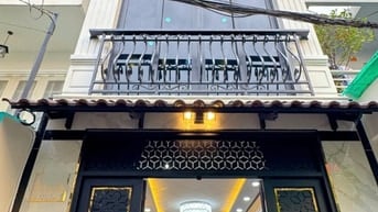 Nhà mới xây siêu đẹp, giá rẽ.hẻm 30 Thích Quảng Đức, hiếm nhà bán
