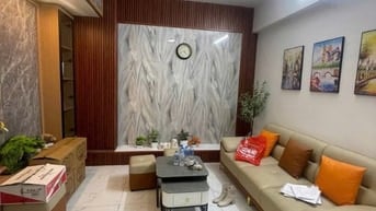 Căn hộ chung cư T2 DT100m 3P.Ngủ, 2 Wc sửa đẹp full đồ mặt phố Đền Lừ1