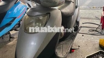 Attila chân bấm máy êm ru
