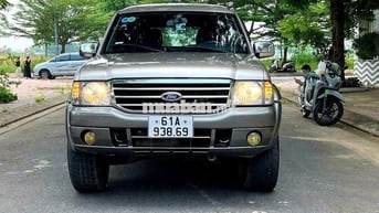Ford Everest 2007 2.5L 4x2 MT - Ghi bạc đẹp