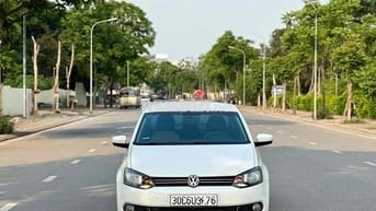 Volkswagen Polo 2015 1.6 Sedan - 138000 km