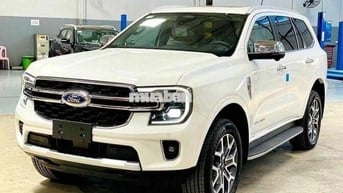Ford Everest ưu đãi giảm giá sở hữu chỉ từ 250tr