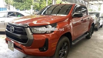 Toyota Hilux 2021 2.4 4x2 MT bảo hành 1 năm