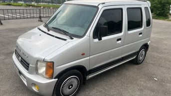 Bán xe suzuki WagonR màu bạc,biển HN