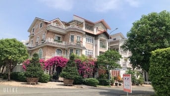 Chính chủ cho thuê Biệt thự phú Mỹ căn góc giá 50 triệu