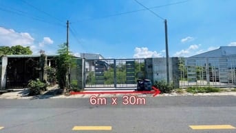 660 TRIỆU - Đất (6x30) sát bên chợ Việt Kiều, Củ Chi. Đường nhựa 10m