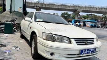 Toyota Camry 2000 GLi 2.2 - 190000 km
