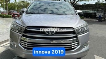 Toyota Innova 2019 2.0G - 120000 km