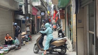 Bán nhà mặt ngõ chợ Khâm Thiên. KD buôn bán - DT 46m2, MT 4m, KD tốt 