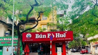 Cho thuê mặt bằng kinh doanh khu vực Dịch Vọng Cầu Giấy:160m2, MT 6m