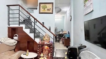 KẸT TIỀN BÁN NHÀ!Đường Rạch Bùng Binh Phường 9 Quận 3,DT:42m2/3.950 Tỷ