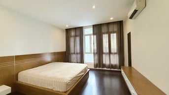 Ngộp bank bán gấp nhà đường LÊ LAI , Bến Thành, Q1. GIÁ 8.5 tỷ.