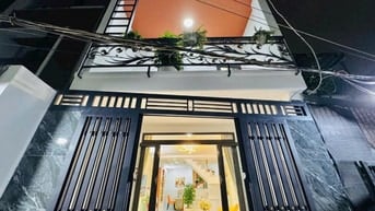 Thu nhập 15tr/tháng-Nhà Hòa Hưng Quận 10 60m2 chỉ 1tỷ880 sổ hồng riêng