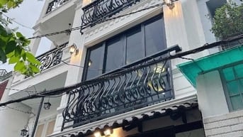 HẺM OTO HAI BÀ TRƯNG, QUẬN 3 NHÀ 3 TẦNG GIÁ 4TỶ500 /45m2 CHO THUÊ 18TR