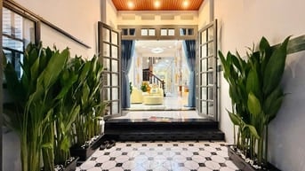 Nhà bán 52m² Trần Đình Xu, Quận 1, vị trí kinh doanh tốt, giá 6tỷ8 SHR
