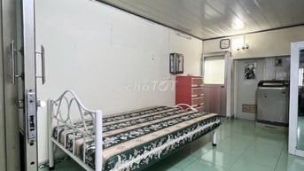 Cho thuê nhà ĐĐ tiện nghi  hẻm 3m Võ Văn Kiệt, P.1, Q.5 giá 8,5tr 