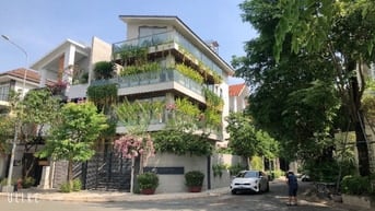 Cho thuê Biệt Thự Phú Mỹ căn góc 2 mặt tiền 50 triệu sát Phú Mỹ Hưng