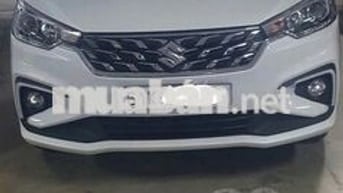 Suzuki Ertiga 2023 AT Hybrid  - 9000 km